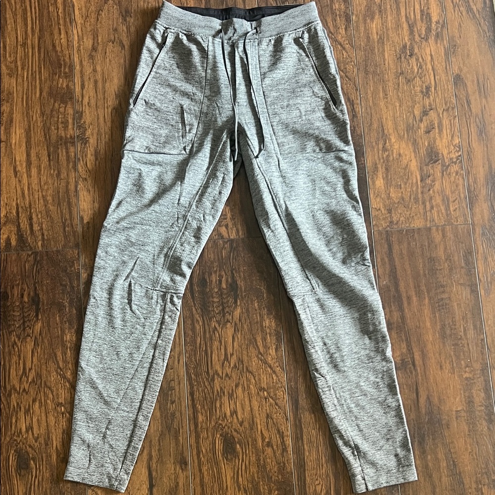 Lululemon Athletica Heathered Gray Men's Joggers